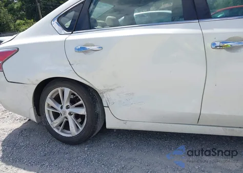 2015 Nissan Altima 2.5 Sl z USA, uszkodzony, nr VIN 1N4AL3AP4FC430488